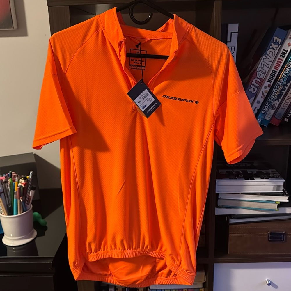 Muddyfox Cycling Jersey with pockets and elastic waistband.